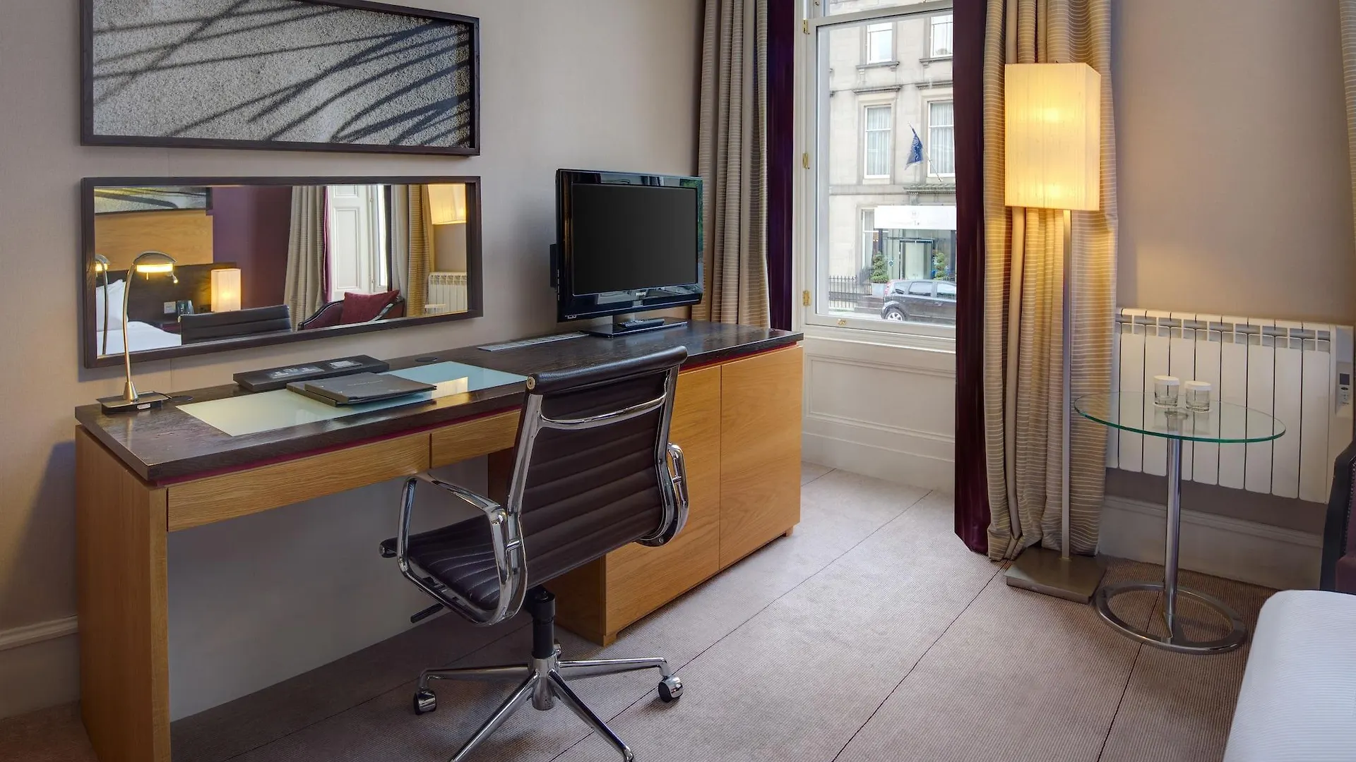 Edinburgh Grosvenor Hotel 4*,